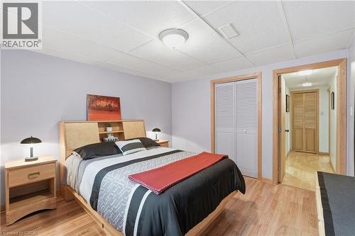 4 Tilbury Court, Hamilton, ON - Indoor Photo Showing Bedroom