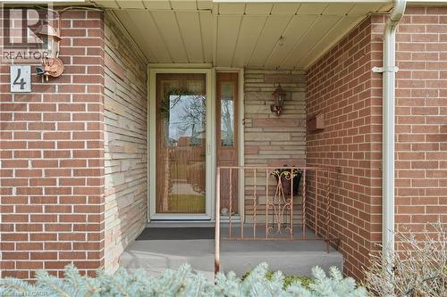 4 Tilbury Court, Hamilton, ON - Outdoor With Exterior