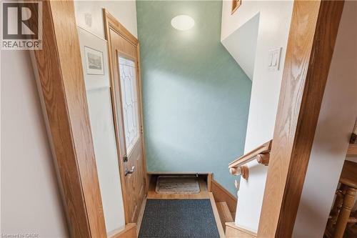 4 Tilbury Court, Hamilton, ON - Indoor Photo Showing Other Room