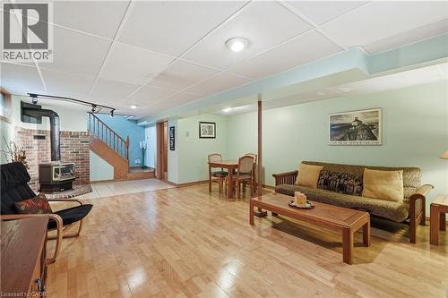 4 Tilbury Court, Hamilton, ON - Indoor Photo Showing Living Room With Fireplace