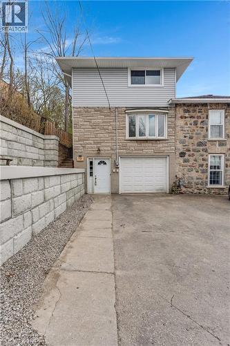 19 Birch Street, Cambridge, ON - Outdoor