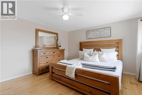 19 Birch Street, Cambridge, ON - Indoor Photo Showing Bedroom