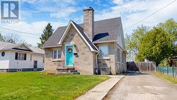 24 SCHOFIELD AVENUE Brockville, ON K6V 4M5