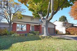 28 HOLITMAN DRIVE Ottawa, ON K2J 2A9