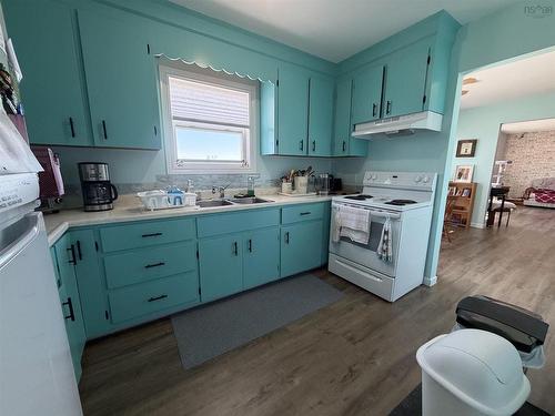 28019 Highway 7, Moosehead, NS 