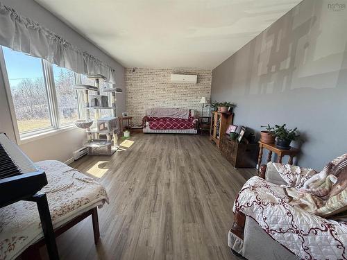 28019 Highway 7, Moosehead, NS 