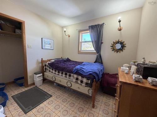 28019 Highway 7, Moosehead, NS 