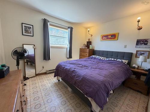 28019 Highway 7, Moosehead, NS 