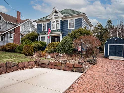 48 Rupert Street, Amherst, NS 