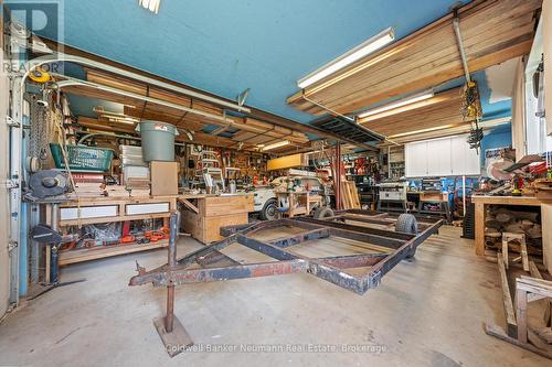 61 Bellevue Street, Guelph (Dovercliffe Park/Old University), ON - Indoor Photo Showing Garage