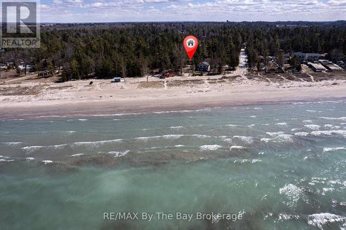 278 COASTLINE DRIVE  Wasaga Beach, ON L9Z 2M4