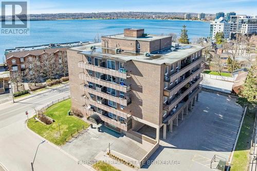 48 - 2 ALBERT STREET  Barrie, ON L4M 3S4