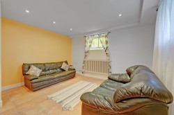 Salon - 