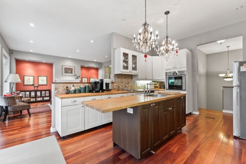 Kitchen - 2 Rue Du Mirage, Lac-Brome, QC - Indoor Photo Showing Kitchen With Upgraded Kitchen