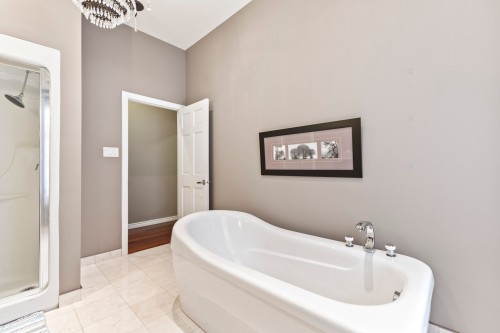 Bathroom - 2 Rue Du Mirage, Lac-Brome, QC - Indoor Photo Showing Bathroom