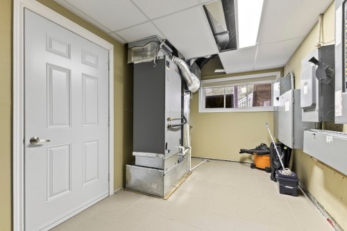 Basement - 2 Rue Du Mirage, Lac-Brome, QC - Indoor