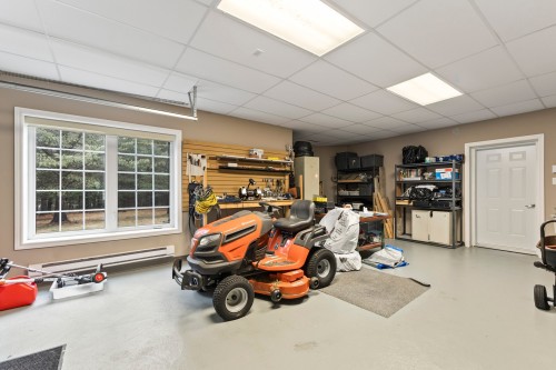 Garage - 2 Rue Du Mirage, Lac-Brome, QC - Indoor