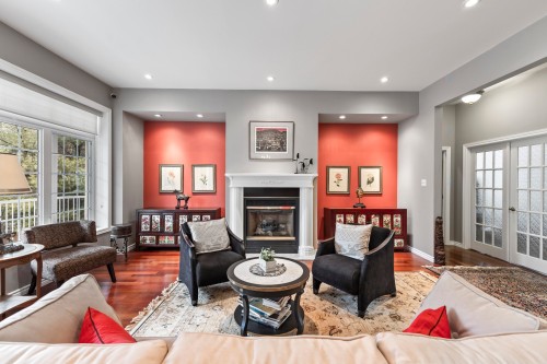 Living Room - 2 Rue Du Mirage, Lac-Brome, QC - Indoor Photo Showing Living Room With Fireplace