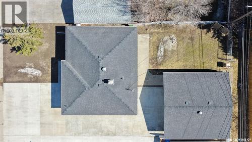 1511 8Th Avenue N, Regina, SK - Outdoor