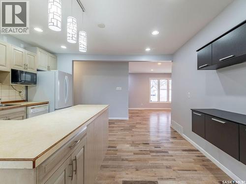 2518 Tomlinson Crescent, Saskatoon, SK - Indoor Photo Showing Kitchen
