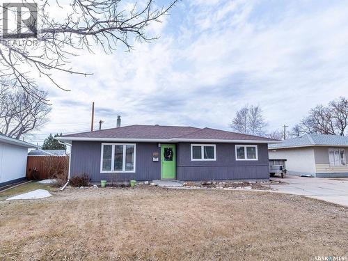 2518 Tomlinson Crescent, Saskatoon, SK - Outdoor