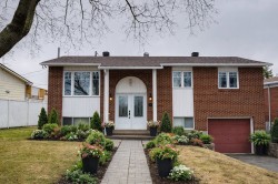 2225 Rue de Palerme Laval (Vimont), QC J4W 2S7