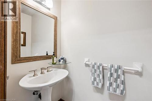 39 Celia Crescent, Guelph, ON - Indoor Photo Showing Bathroom