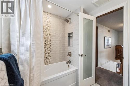 39 Celia Crescent, Guelph, ON - Indoor Photo Showing Bathroom