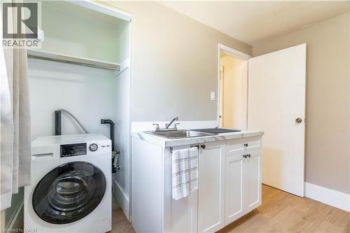 232 Cedarwoods Crescent, Kitchener, ON - Indoor Photo Showing Laundry Room