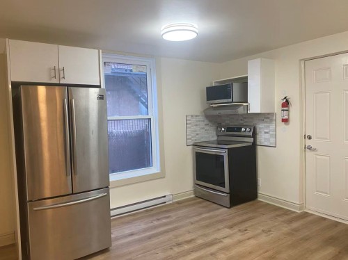 Kitchen - 2570 Boul. Henri-Bourassa E., Montréal (Ahuntsic-Cartierville), QC - Indoor Photo Showing Kitchen