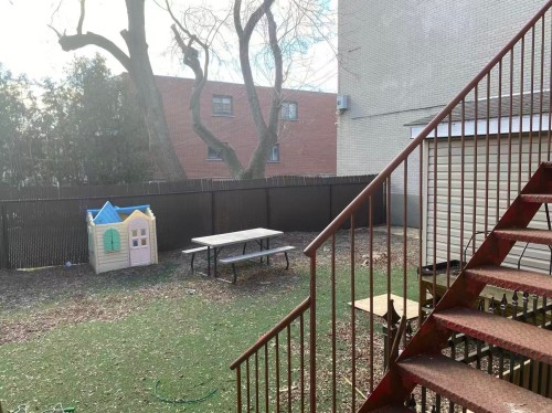 Courtyard - 2570 Boul. Henri-Bourassa E., Montréal (Ahuntsic-Cartierville), QC - Indoor Photo Showing Other Room
