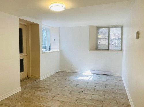 Living Room - 2570 Boul. Henri-Bourassa E., Montréal (Ahuntsic-Cartierville), QC - Indoor Photo Showing Other Room
