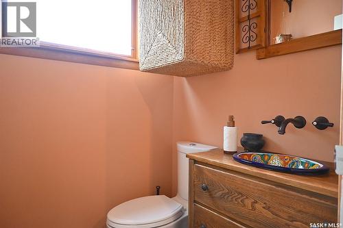 18 Rupert Drive, Saskatoon, SK - Indoor Photo Showing Bathroom