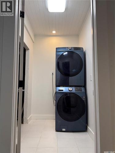 1118 Paton Lane, Saskatoon, SK - Indoor Photo Showing Laundry Room
