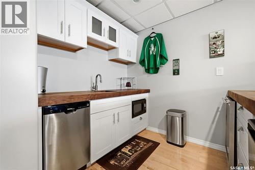 5 Corbin Bay, Grand Coulee, SK - Indoor Photo Showing Kitchen
