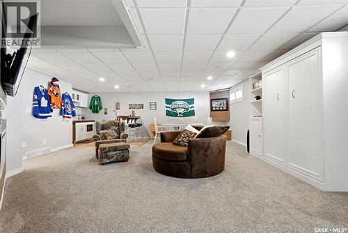 5 Corbin Bay, Grand Coulee, SK - Indoor