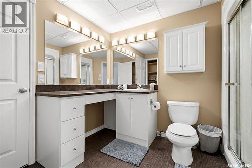 5 Corbin Bay, Grand Coulee, SK - Indoor Photo Showing Bathroom