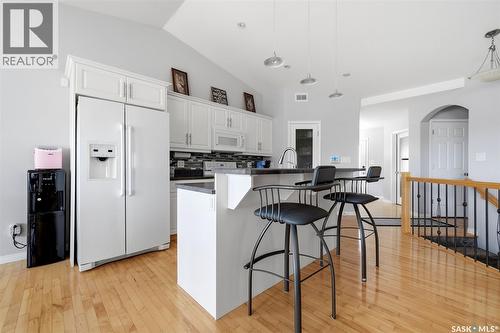 5 Corbin Bay, Grand Coulee, SK - Indoor Photo Showing Kitchen