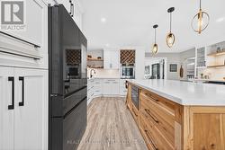 Built in microwave and dishwasher - 