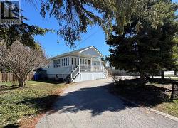 3 MELODY LANE  Georgina, ON L0E 1L0