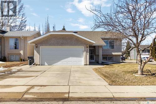 343 Coben Crescent, Saskatoon, SK - Outdoor With Facade