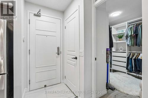 602 - 310 Red Maple Road, Richmond Hill, ON - Indoor Photo Showing Other Room