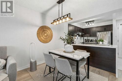 602 - 310 Red Maple Road, Richmond Hill, ON - Indoor Photo Showing Dining Room