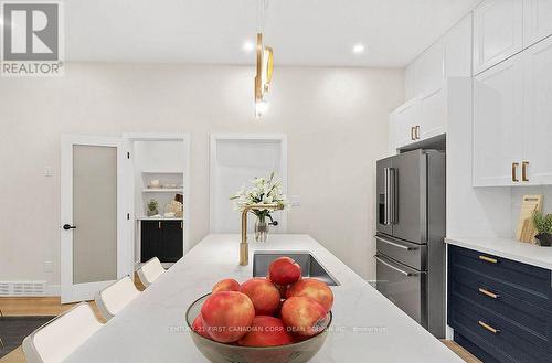 858 William Street, London East (East B), ON - Indoor Photo Showing Kitchen