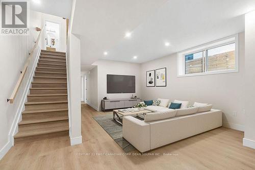 858 William Street, London East (East B), ON - Indoor