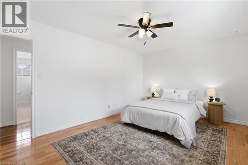 12 Sumner Crescent, Grimsby, ON - Indoor Photo Showing Bedroom