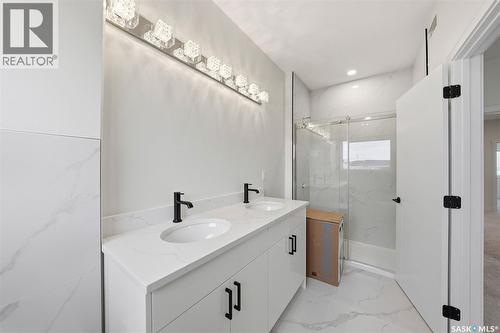 335 Sharma Crescent, Saskatoon, SK - Indoor Photo Showing Bathroom
