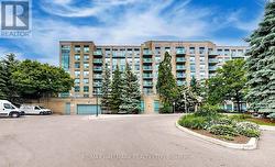 215 - 3 ELLESMERE STREET Richmond Hill, ON L4B 4N2