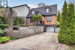 47 BERL AVENUE  Toronto, ON M8Y 3C6