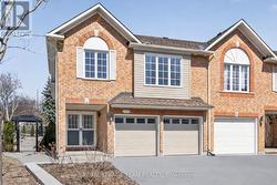124 MACASSA CIRCLE  Ottawa, ON K2T 1J9
